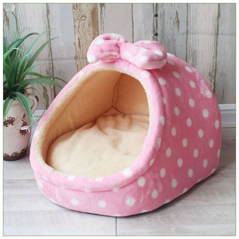 PetNest – Cama Tipo Casa para Perros y Gatos